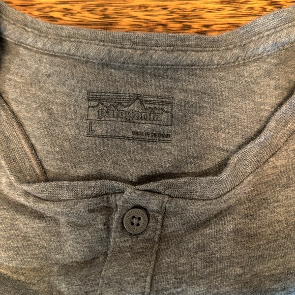 Patagonia Organic Cotton Lightweight Henley - Picture 2 of 4